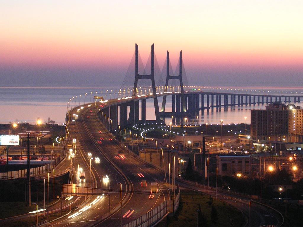A View To The River Tejo - Sixtyfive Boutique Home Lisboa Екстериор снимка